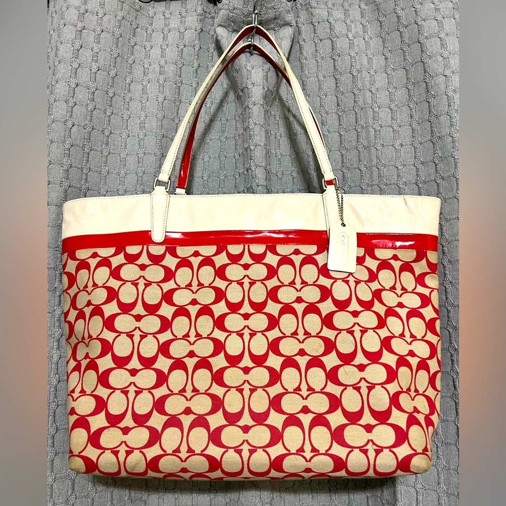 COACH Signature purse